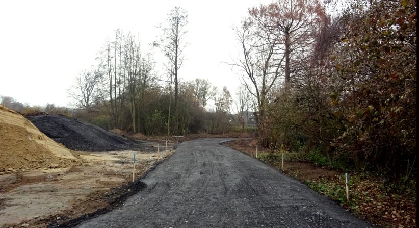 Die Arbeiten zur Errichtung der neuen Wegeverbindung zwischen Waldwegviertel und Bahnunterführung Heroldstraße haben begonnen